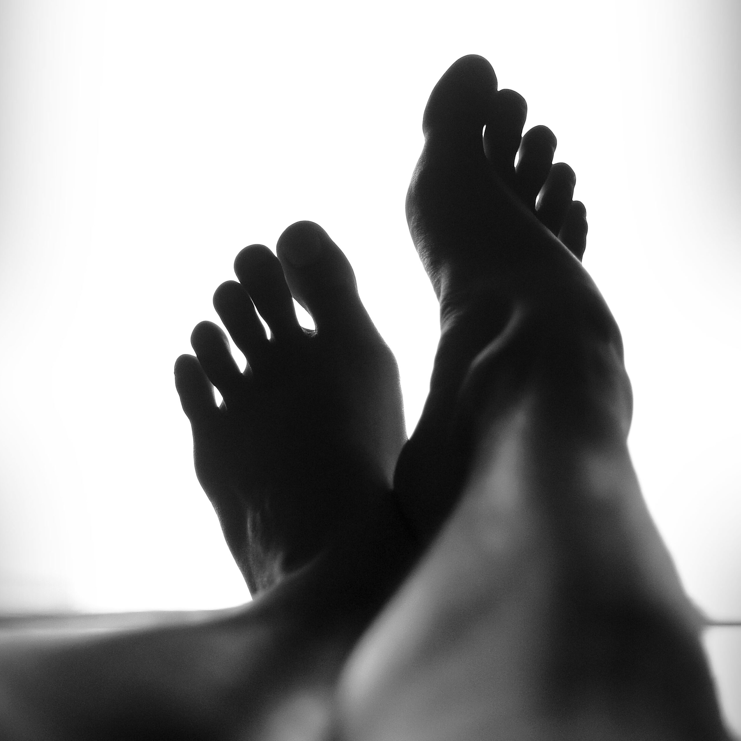 feet